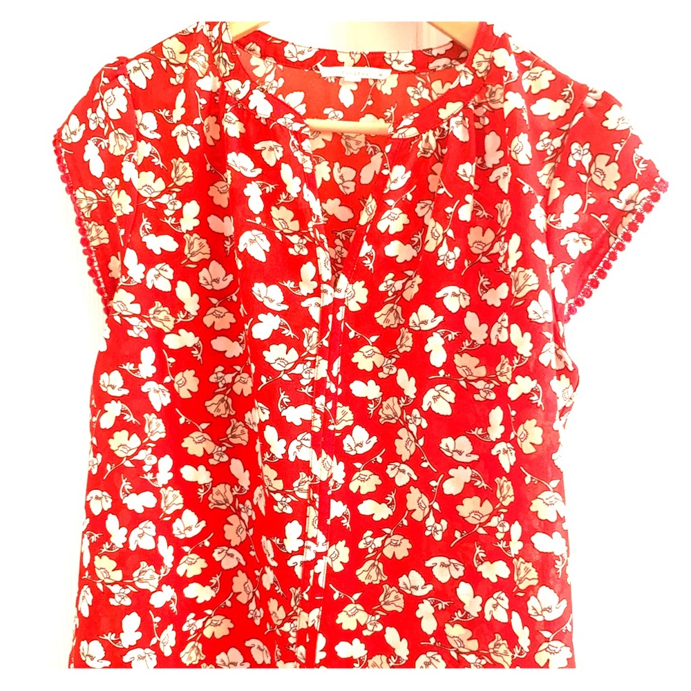 Fun2Fun Boutique Delicate Sleeve Blouse
